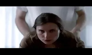 Този човек баби за секс прави блондинката Кучешка