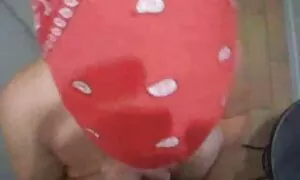 Двама приятели тийнейджъри са родени първи в порно с баби групата