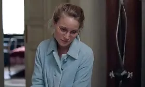 Човек губи девствеността баби порно си зает с красота