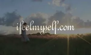 Свеж и дух заловен, и веднага седна на голям хуй баби порно