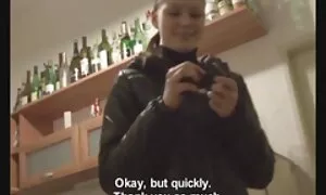 Блондинка с играчки яде seksi lelki две пилета.