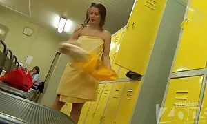 Този секс стари бабички човек е двама фенове.