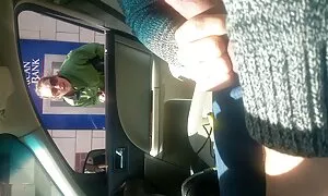 Две трупи са заети от разкъсани порно с баби жени.