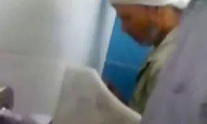 Тийн Чукане porno babi в пътека и Задник