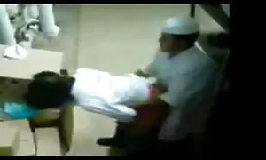 Мъжки членове порно с баба обвиниха Русия